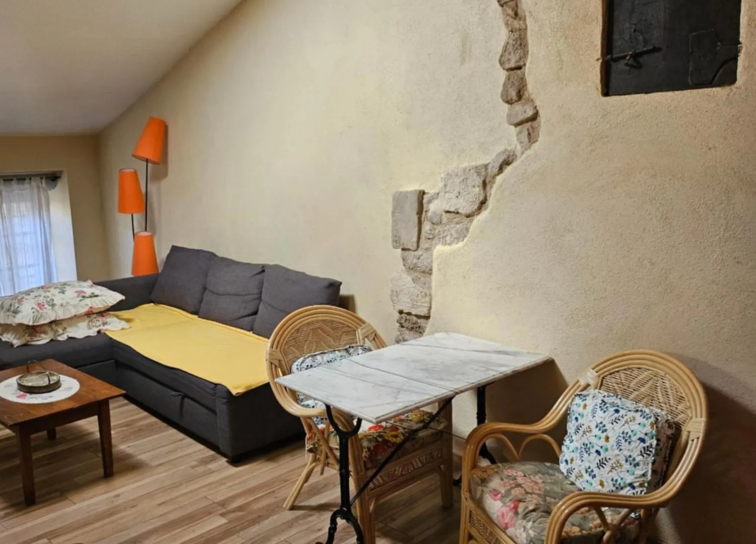 La Petite Maison Céreste Сasa de vacaciones
