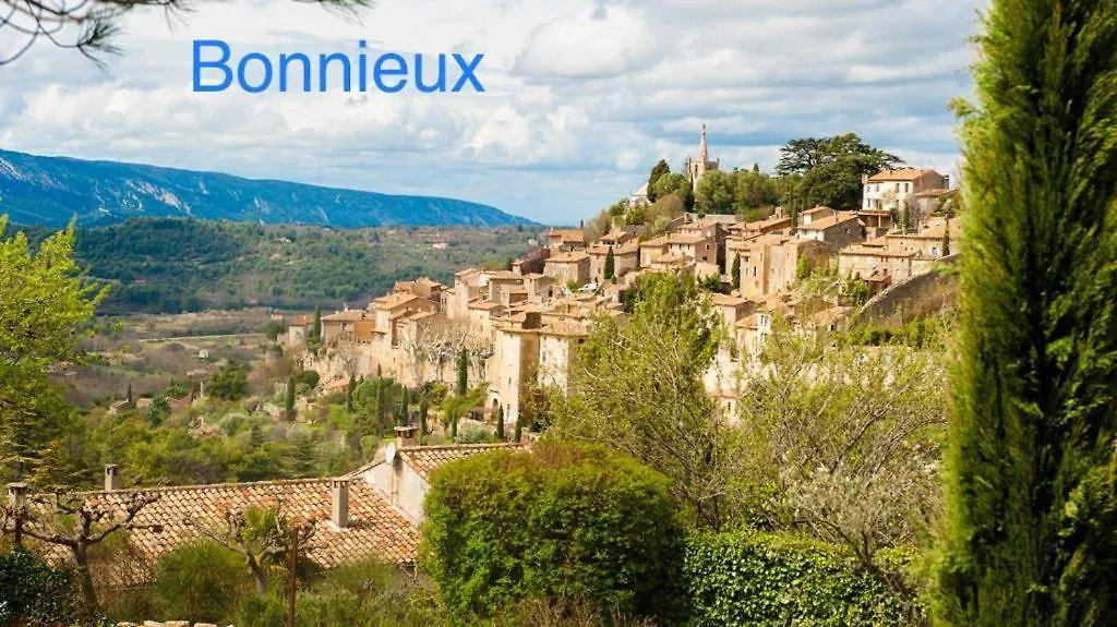 Holiday home La Petite Maison Cereste
